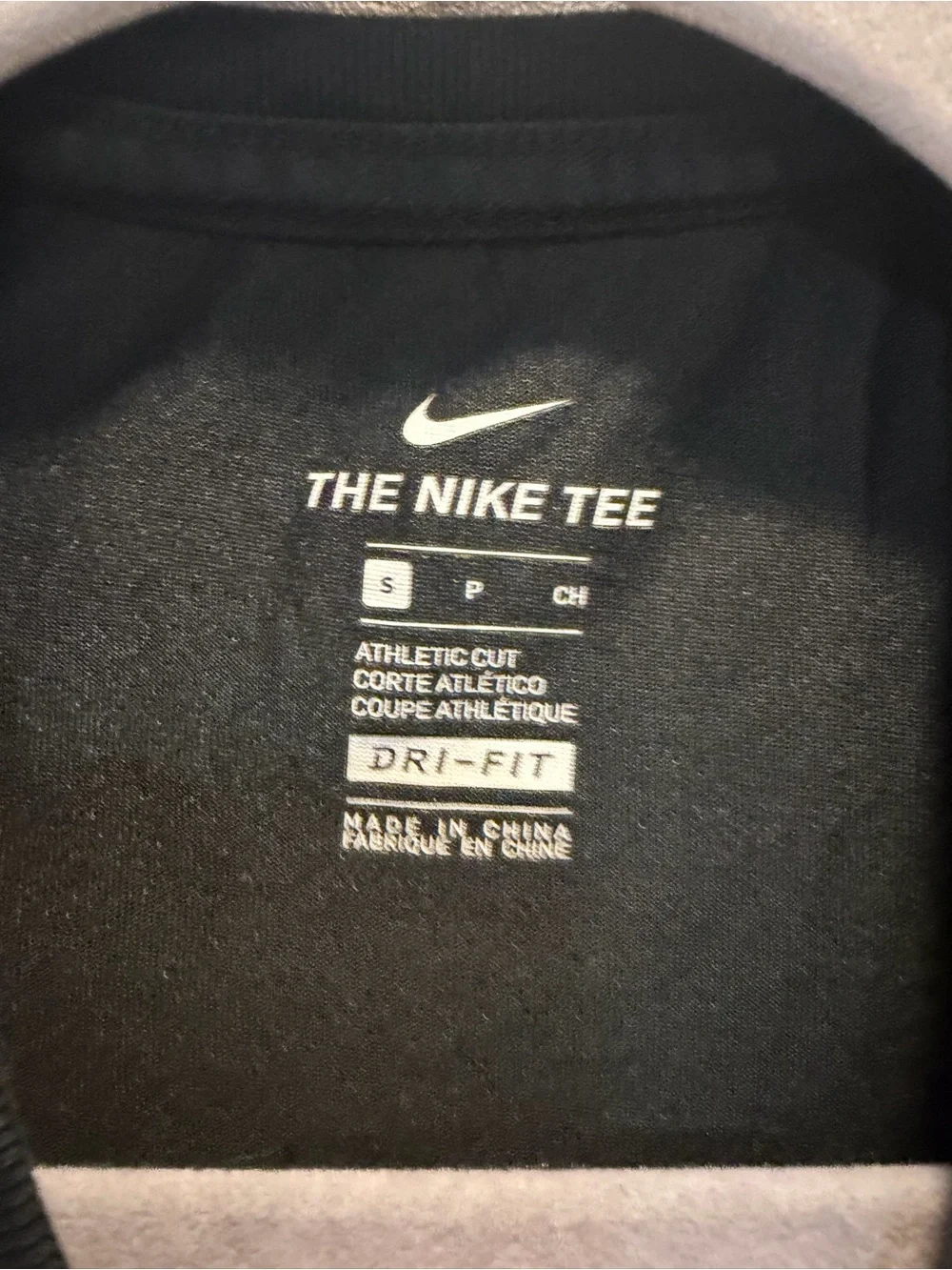 Nike Kids' Black Dri-FIT Smiley Basketball Graphic Tee - small